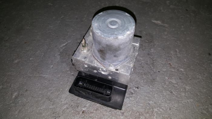 Gebruikte ABS Pomp Citroen BX Prijs € 30,25 Inclusief btw aangeboden door AKAS Automaterialen (acceptatie)