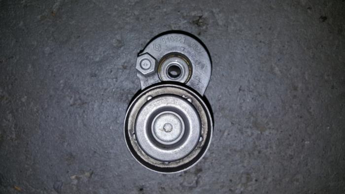 Gebruikte Spanner multiriem Citroen BX Prijs € 36,30 Inclusief btw aangeboden door AKAS Automaterialen (acceptatie)