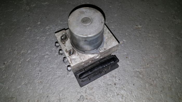 Gebruikte ABS Pomp Citroen BX Prijs € 90,75 Inclusief btw aangeboden door AKAS Automaterialen (acceptatie)