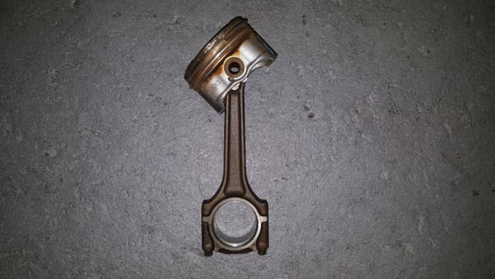 Gebruikte Zuiger Citroen BX Prijs € 36,30 Inclusief btw aangeboden door AKAS Automaterialen (acceptatie)