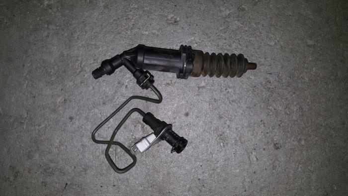 Gebruikte Koppeling Hulp Cilinder Citroen BX Prijs € 48,40 Inclusief btw aangeboden door AKAS Automaterialen (acceptatie)