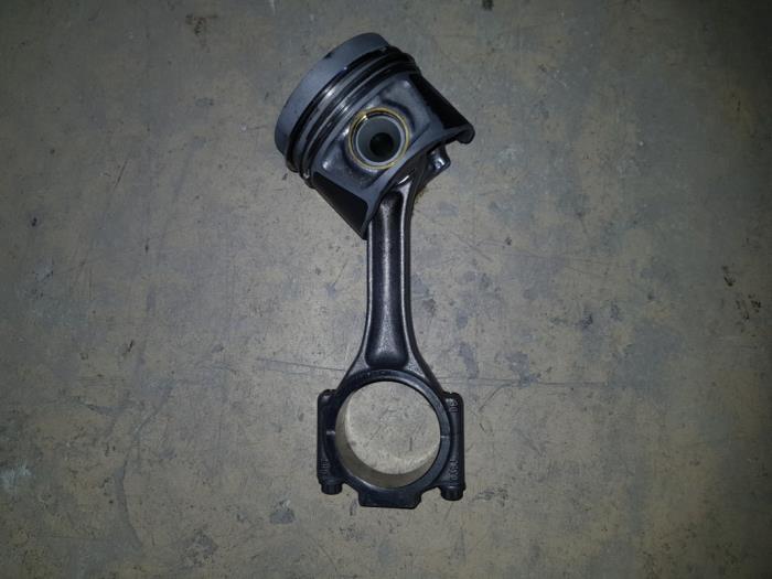 Gebruikte Zuiger Citroen BX Prijs € 90,75 Inclusief btw aangeboden door AKAS Automaterialen (acceptatie)