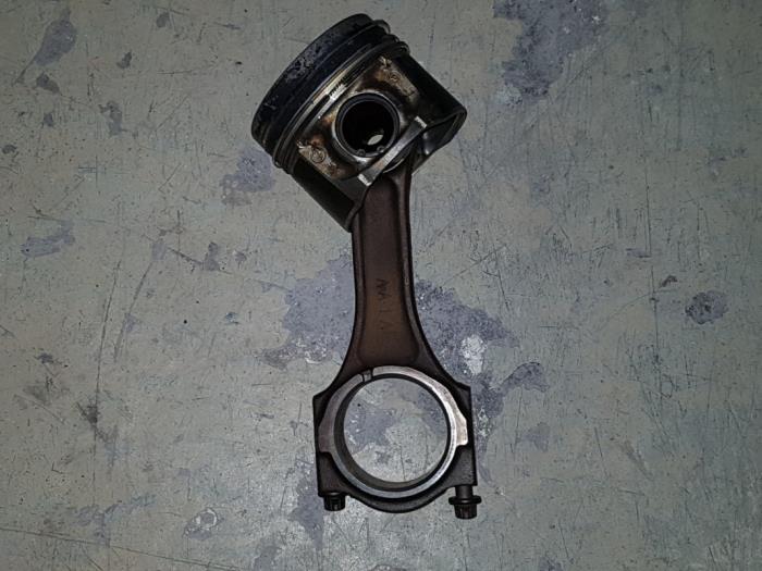 Gebruikte Zuiger Citroen BX Prijs € 60,50 Inclusief btw aangeboden door AKAS Automaterialen (acceptatie)