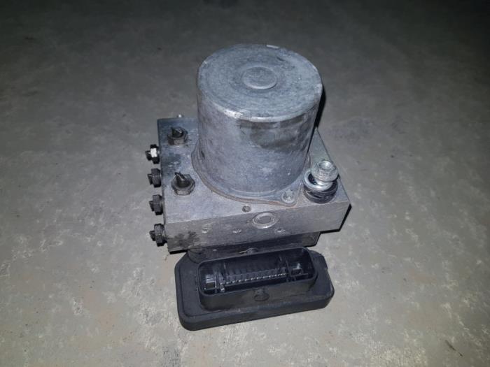 Gebruikte ABS Pomp Citroen BX Prijs € 211,75 Inclusief btw aangeboden door AKAS Automaterialen (acceptatie)