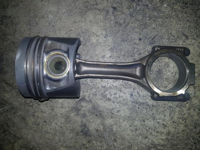 Gebruikte Zuiger Citroen BX Prijs € 48,40 Inclusief btw aangeboden door AKAS Automaterialen (acceptatie)