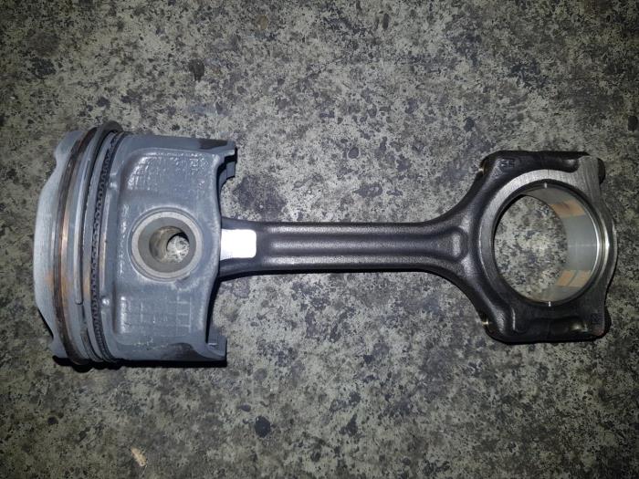 Gebruikte Zuiger Citroen BX Prijs € 90,75 Inclusief btw aangeboden door AKAS Automaterialen (acceptatie)