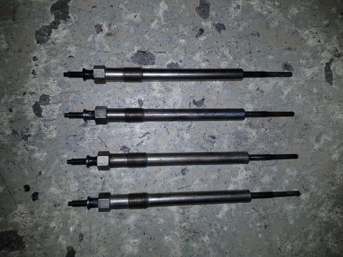Gebruikte Gloeikaars Citroen BX Prijs € 60,50 Inclusief btw aangeboden door AKAS Automaterialen (acceptatie)