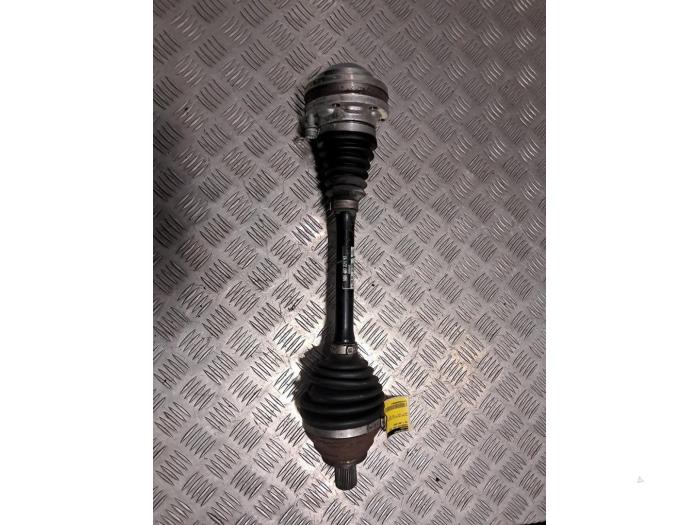 Gebruikte Steekas links-voor Volkswagen T-Roc I 1.5 TSI 16V Prijs € 211,75 Inclusief btw aangeboden door De Jonghe Recuparts