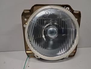 Gebruikte Koplamp rechts Volkswagen Golf II (19E) 1.6 D Prijs € 50,00 Inclusief btw aangeboden door De Jonghe Recuparts