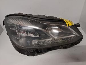 Gebruikte Rechter Koplamp Mercedes E (W212) Prijs € 302,50 Inclusief btw aangeboden door De Jonghe Recuparts