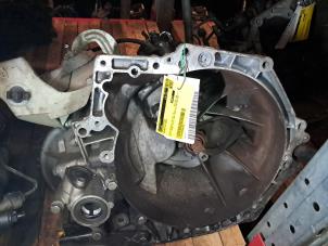 Gebruikte Versnellingsbak Peugeot 407 (6D) 1.6 HDi 16V Prijs € 423,50 Inclusief btw aangeboden door De Jonghe Recuparts