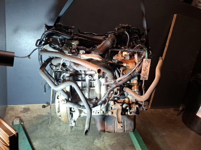 Motor van een Fiat Punto II (188)  2007