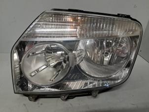 Gebruikte Koplamp links Dacia Duster (HS) Prijs € 78,65 Inclusief btw aangeboden door De Jonghe Recuparts