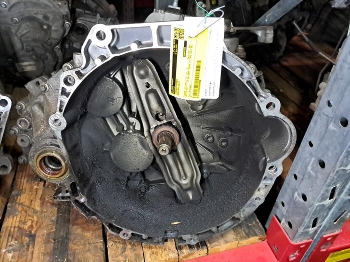 Gebruikte Versnellingsbak Mini Mini (R56) 1.6 One D 16V Prijs € 726,00 Inclusief btw aangeboden door De Jonghe Recuparts