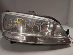 Gebruikte Koplamp rechts Fiat Idea Prijs € 48,40 Inclusief btw aangeboden door De Jonghe Recuparts