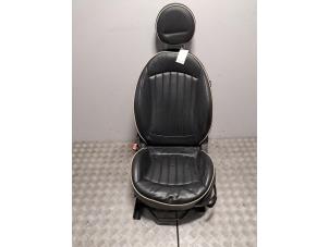 Gebruikte Stoel links Mini Mini (R56) Prijs € 151,25 Inclusief btw aangeboden door De Jonghe Recuparts