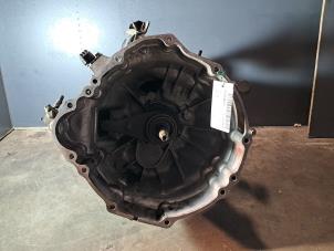 Gebruikte Versnellingsbak Nissan Cabstar (F24) 28.12/32.12/34.12/35.12 DCI Prijs € 1.512,50 Inclusief btw aangeboden door De Jonghe Recuparts