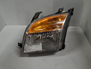 Gebruikte Linker Koplamp Ford Fusion 1.25 16V Prijs € 60,50 Inclusief btw aangeboden door De Jonghe Recuparts