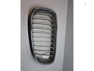 Gebruikte Grille BMW 3 serie Gran Turismo (F34) Prijs € 48,40 Inclusief btw aangeboden door De Jonghe Recuparts