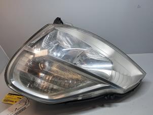 Gebruikte Linker Koplamp Renault Modus/Grand Modus (JP) 1.2 16V GPL Prijs € 72,60 Inclusief btw aangeboden door De Jonghe Recuparts