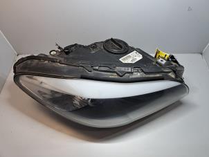 Gebruikte Koplamp rechts BMW 5 serie (F10) 520d 16V Performance Power Kit Prijs € 847,00 Inclusief btw aangeboden door De Jonghe Recuparts