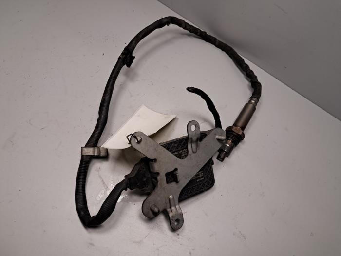Nox sensor van een Mercedes-Benz A (177.0) 1.5 A-180d 2018
