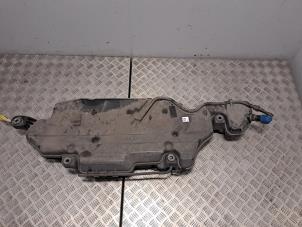 Gebruikte Tank adblue Mercedes A (177.0) 1.5 A-180d Prijs € 363,00 Inclusief btw aangeboden door De Jonghe Recuparts
