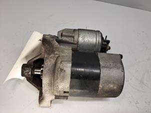 Gebruikte Startmotor Renault Clio III (BR/CR) 1.2 16V 75 Prijs € 60,50 Inclusief btw aangeboden door De Jonghe Recuparts