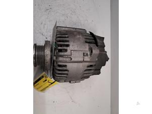 Gebruikte Dynamo Renault Megane II (BM/CM) 1.6 16V Prijs € 72,60 Inclusief btw aangeboden door De Jonghe Recuparts