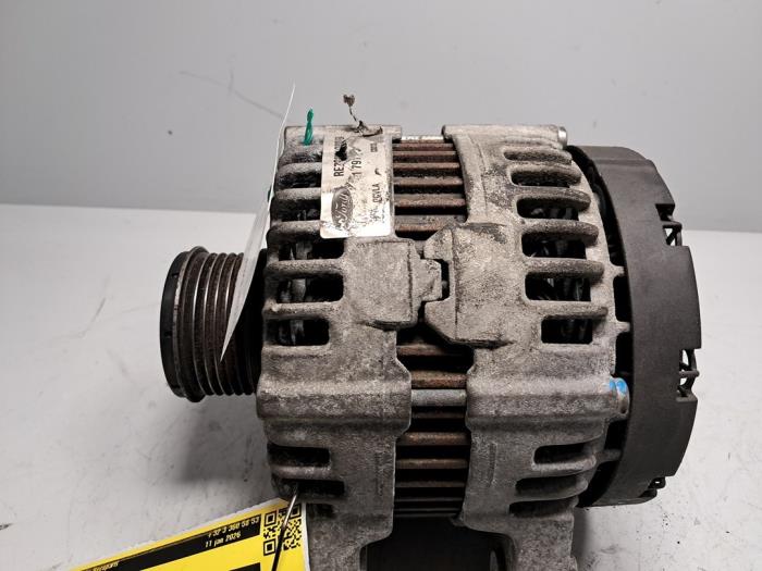 Dynamo van een Renault Clio IV (5R) 1.5 dCi 75 FAP 2017
