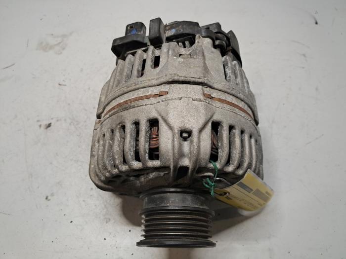 Gebruikte Dynamo Opel Astra H (L48) 1.7 CDTi 16V Prijs € 60,50 Inclusief btw aangeboden door De Jonghe Recuparts
