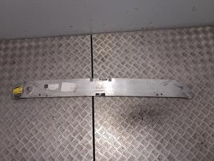 Gebruikte Bumperbalk voor Mercedes A-Klasse AMG (177.0) 2.0 A-35 AMG Turbo 16V 4Matic Prijs € 121,00 Inclusief btw aangeboden door De Jonghe Recuparts