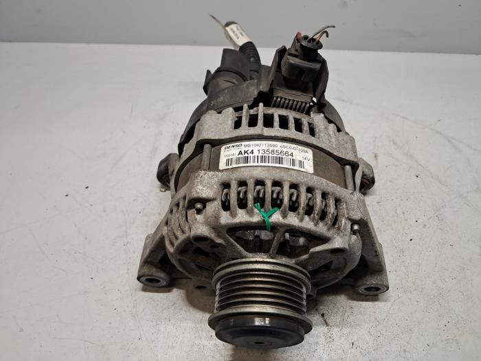 Gebruikte Dynamo Opel Corsa E 1.2 16V Prijs € 90,75 Inclusief btw aangeboden door De Jonghe Recuparts