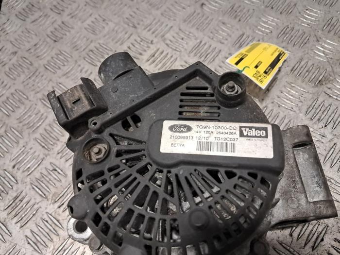 Dynamo van een Ford Fiesta 6 (JA8) 1.25 16V 2011