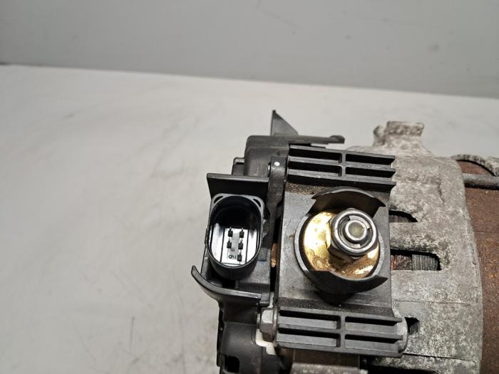 Dynamo van een Fiat 500 (312) 1.0 Hybrid 2022