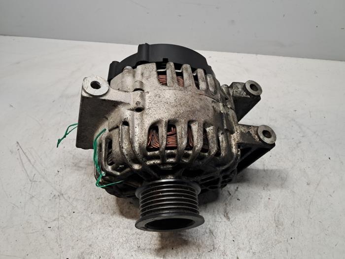 Gebruikte Dynamo Chevrolet Cruze (305) 1.8 16V VVT Prijs € 72,60 Inclusief btw aangeboden door De Jonghe Recuparts
