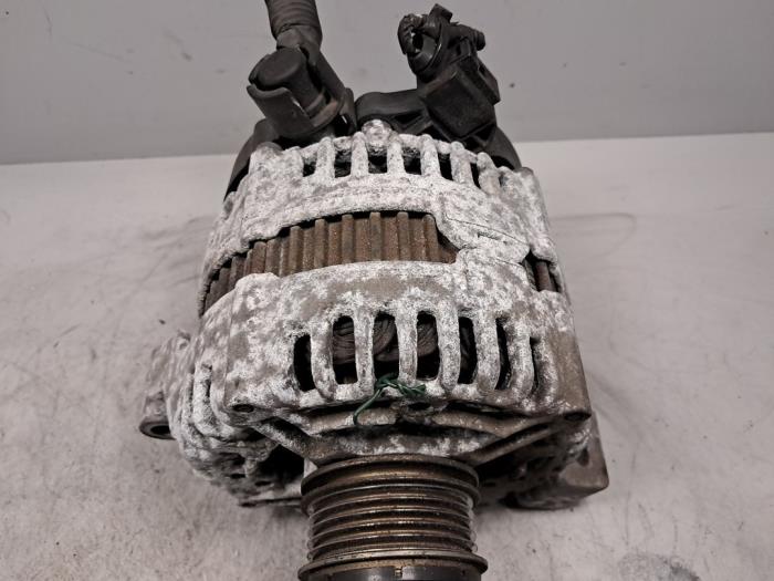 Gebruikte Dynamo Volvo V40 (MV) 2.0 D 16V Prijs € 151,25 Inclusief btw aangeboden door De Jonghe Recuparts