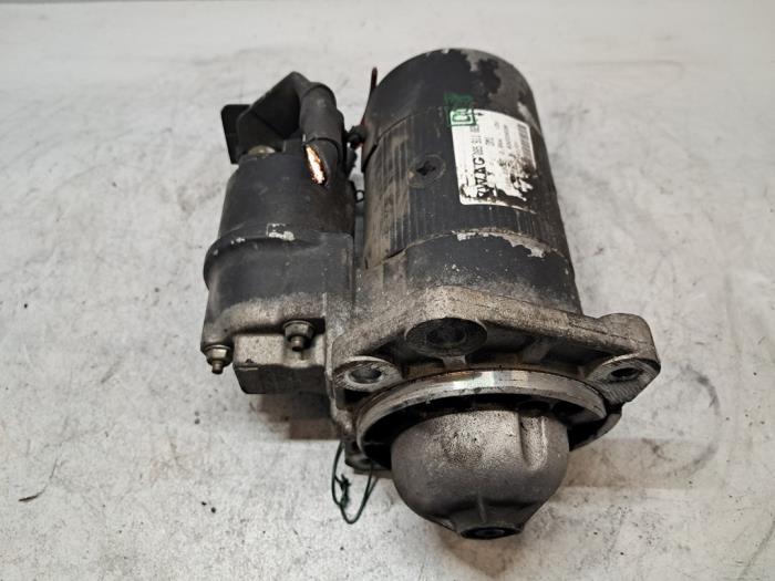 Gebruikte Startmotor Volkswagen Polo III (6N2) 1.4 16V 100 Prijs € 48,40 Inclusief btw aangeboden door De Jonghe Recuparts