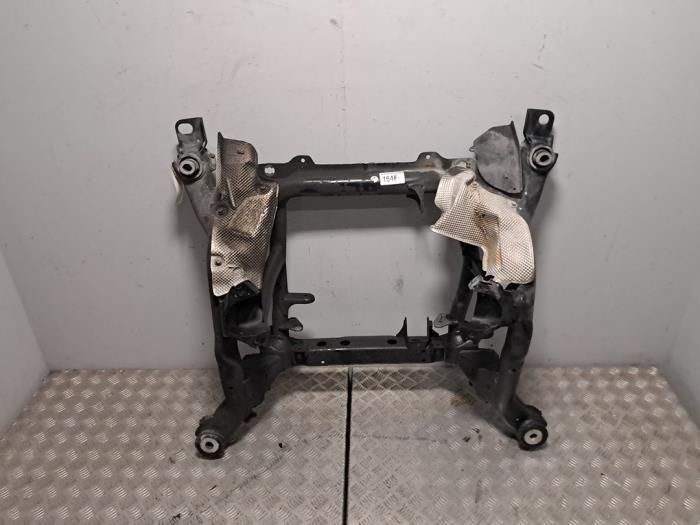 Gebruikte Subframe Mercedes ML II (164/4JG) 3.5 350 4-Matic V6 24V Prijs € 150,00 Margeregeling aangeboden door De Jonghe Recuparts