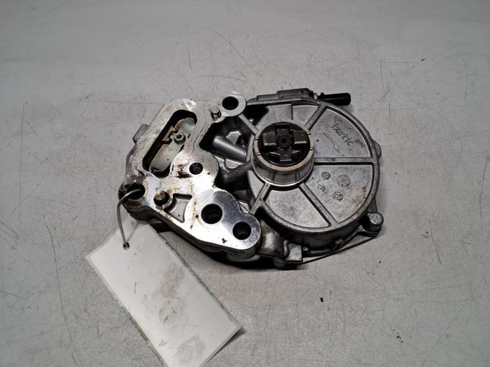 Gebruikte Vacuumpomp (Benzine) Opel Astra K 1.0 SIDI Turbo 12V Prijs € 60,50 Inclusief btw aangeboden door De Jonghe Recuparts