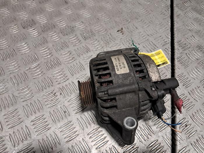 Gebruikte Dynamo Ford Fiesta 5 (JD/JH) 1.3 Prijs € 48,40 Inclusief btw aangeboden door De Jonghe Recuparts