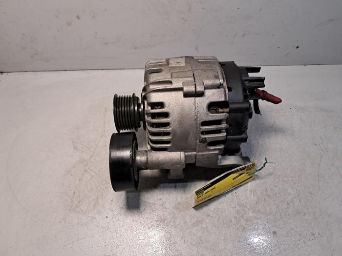 Gebruikte Dynamo BMW 5 serie (E60) 530i 24V Prijs € 121,00 Inclusief btw aangeboden door De Jonghe Recuparts