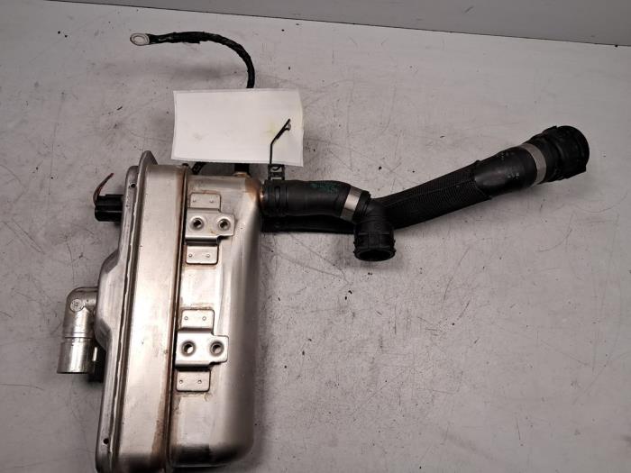 Gebruikte Airco Koeler BMW 3 serie (F30) 330e Prijs € 181,50 Inclusief btw aangeboden door De Jonghe Recuparts