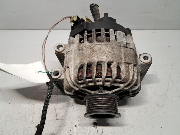 Gebruikte Dynamo Opel Astra J Sports Tourer (PD8/PE8/PF8) 1.6 CDTI 16V Prijs € 72,60 Inclusief btw aangeboden door De Jonghe Recuparts