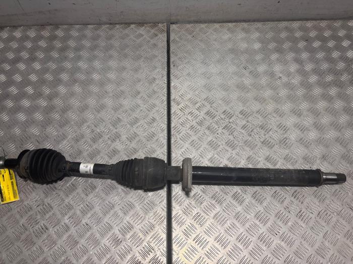 Gebruikte Steekas rechts-voor Mercedes A (W176) 1.6 A-180 16V Prijs € 151,25 Inclusief btw aangeboden door De Jonghe Recuparts