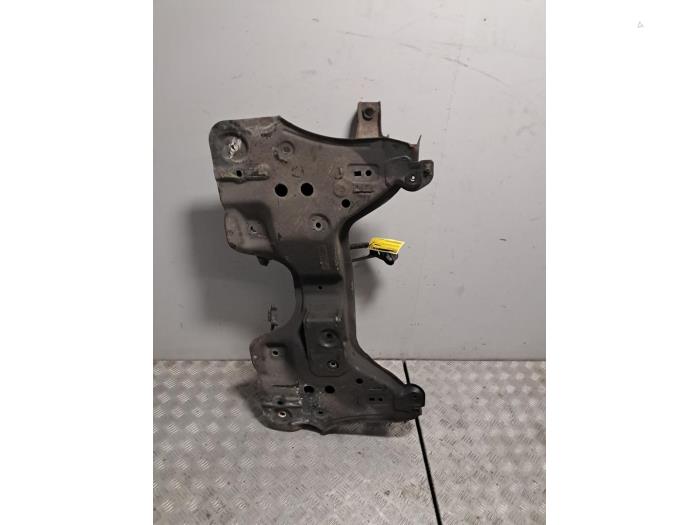 Gebruikte Subframe Opel Corsa D 1.2 16V Prijs € 121,00 Inclusief btw aangeboden door De Jonghe Recuparts