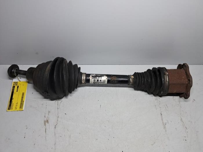 Gebruikte Steekas rechts-voor Audi A4 (B8) 2.7 TDI V6 24V Prijs € 48,40 Inclusief btw aangeboden door De Jonghe Recuparts