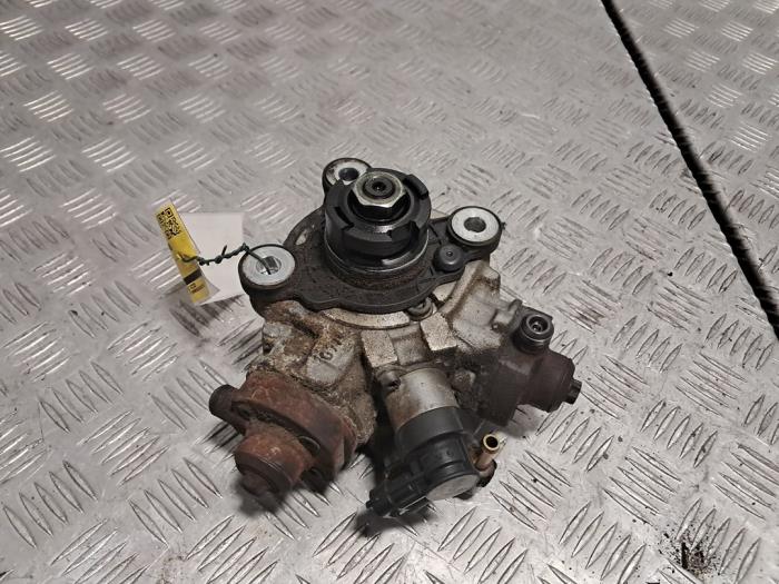 Gebruikte Dieselpomp Volvo V50 (MW) 2.0 D3 20V Prijs € 242,00 Inclusief btw aangeboden door De Jonghe Recuparts