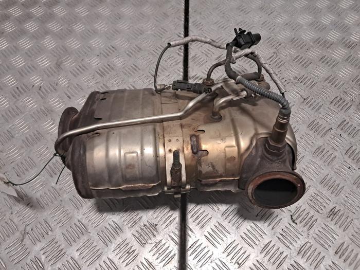 Gebruikte Roetfilter Volvo V50 (MW) 2.0 D3 20V Prijs € 484,00 Inclusief btw aangeboden door De Jonghe Recuparts