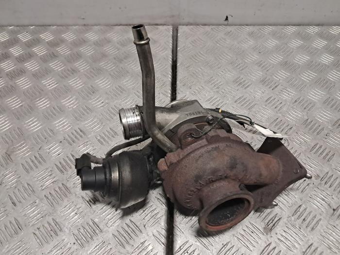 Gebruikte G-lader Volvo V50 (MW) 2.0 D3 20V Prijs € 242,00 Inclusief btw aangeboden door De Jonghe Recuparts